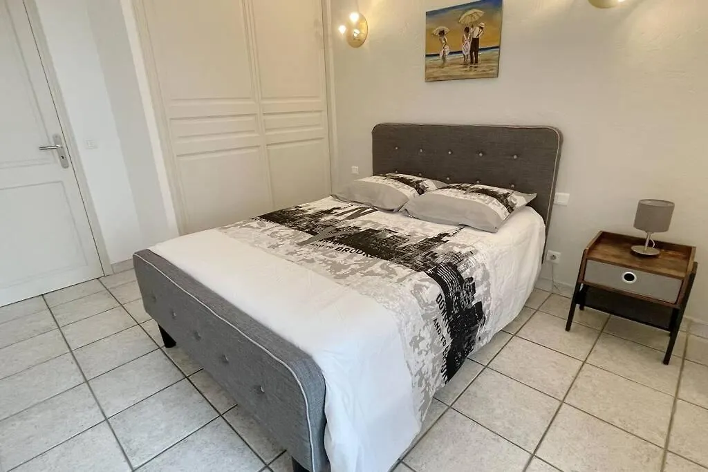 Rose D'Antibes Villa 0*, Antibes